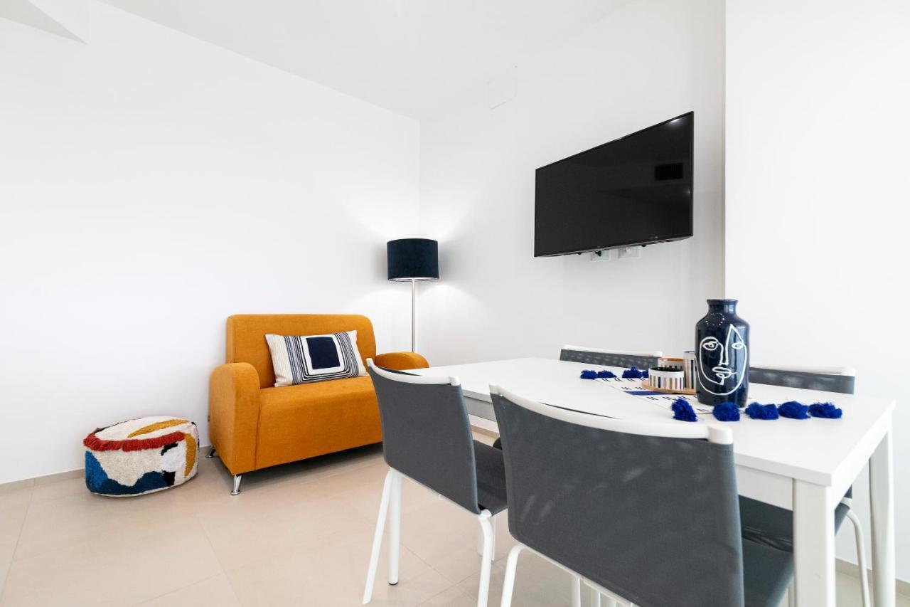 Stellaris Apartrooms Termoli Esterno foto